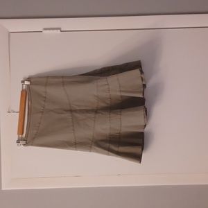Clearance Sale- DKNY khaki green mid-length skirt